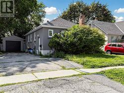 136 CENTRAL PARK BOULEVARD N Oshawa, ON L1G 5Y7