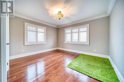 18 Soleil Boulevard, Aurora, ON - Indoor Photo Showing Other Room