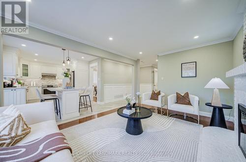 2105 Folkway Drive, Mississauga, ON - Indoor Photo Showing Other Room