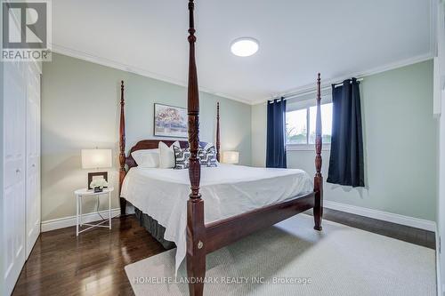 2105 Folkway Drive, Mississauga, ON - Indoor Photo Showing Bedroom