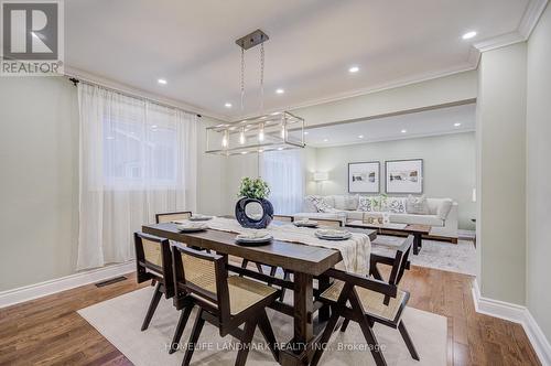 2105 Folkway Drive, Mississauga, ON - Indoor Photo Showing Dining Room