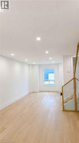 561 Wentworth Street N, Hamilton, ON - Indoor Photo Showing Other Room