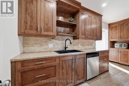 514 Rivier Place, Cornwall, ON - Indoor Photo Showing Kitchen With Double Sink