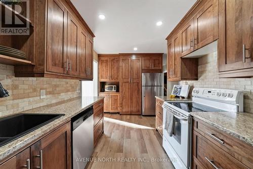 514 Rivier Place, Cornwall, ON - Indoor Photo Showing Kitchen