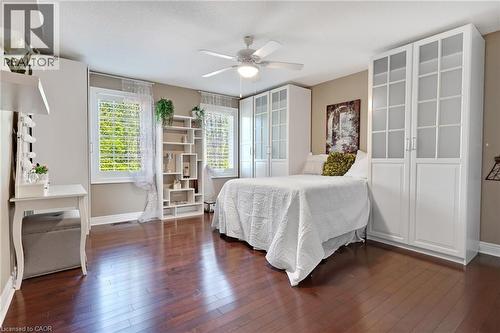 32 Pennsylvania Crescent, Kitchener, ON - Indoor Photo Showing Bedroom