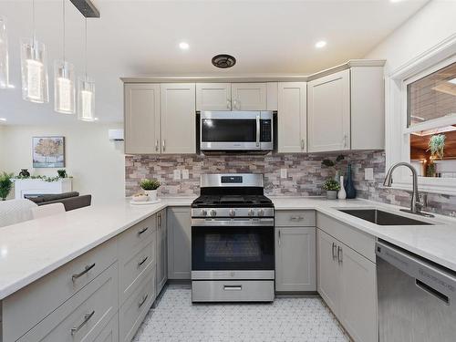 40 Gateway Road, Halifax, NS - Indoor Photo Showing Kitchen With Upgraded Kitchen