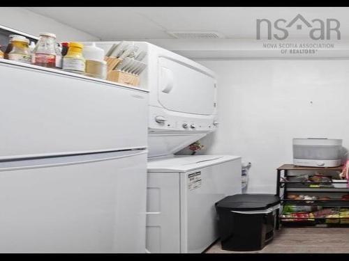40 Gateway Road, Halifax, NS - Indoor Photo Showing Laundry Room