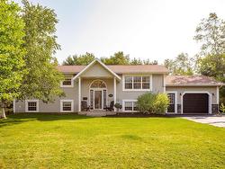 54 Anne Crescent  Stratford, PE C1B 1M8