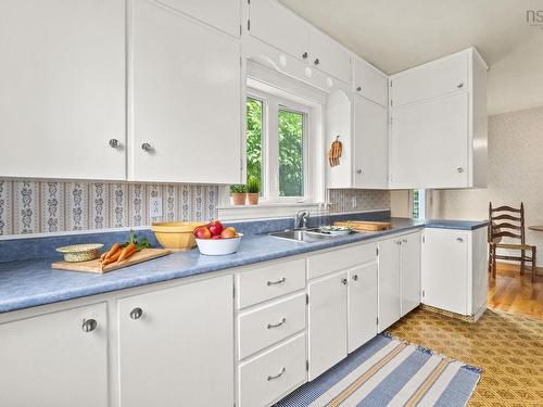 22 Kent Road, Kentville, NS - Indoor Photo Showing Kitchen With Double Sink
