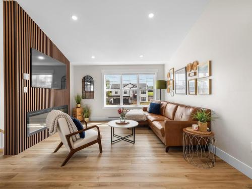 21 Waters Edge Lane, Cornwall, PE - Indoor Photo Showing Living Room