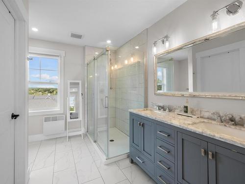 21 Waters Edge Lane, Cornwall, PE - Indoor Photo Showing Bathroom