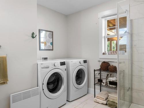 21 Waters Edge Lane, Cornwall, PE - Indoor Photo Showing Laundry Room
