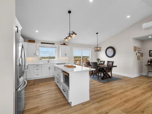 21 Waters Edge Lane, Cornwall, PE - Indoor Photo Showing Kitchen With Upgraded Kitchen