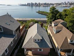 13 Fairbanks Street  Dartmouth, NS B3A 1B8