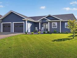 94 Kelly Heights  Stratford, PE C1B 4M6
