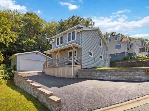 4 Maplewood Drive, Halifax, NS - Outdoor