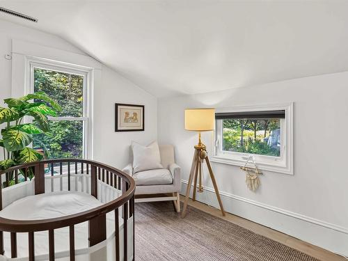 4 Maplewood Drive, Halifax, NS - Indoor