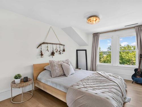 4 Maplewood Drive, Halifax, NS - Indoor Photo Showing Bedroom