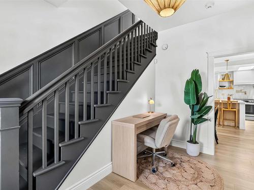 4 Maplewood Drive, Halifax, NS - Indoor