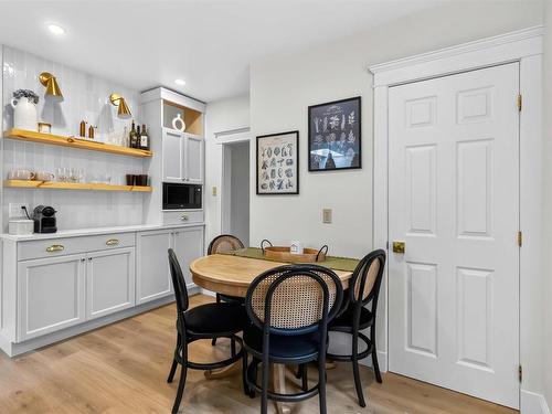 4 Maplewood Drive, Halifax, NS - Indoor Photo Showing Dining Room