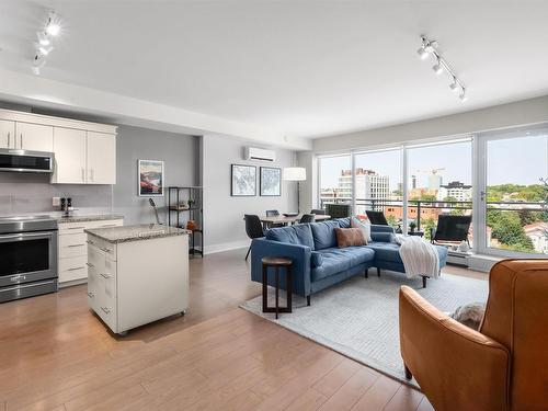 908 15 Kings Wharf Place  Dartmouth, NS B2Y 0C2