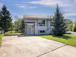 48 Contessa Court  Lower Sackville, NS B4C 3W4