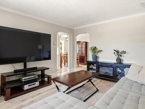 125 Appian Way, Dartmouth, NS - Indoor Photo Showing Living Room