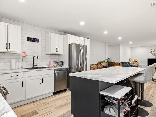 125 Appian Way, Dartmouth, NS - Indoor Photo Showing Kitchen With Upgraded Kitchen