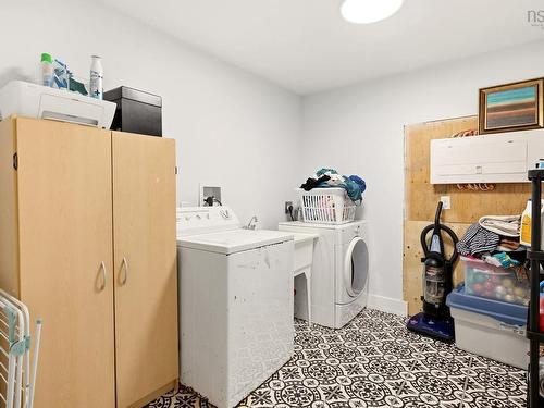 125 Appian Way, Dartmouth, NS - Indoor Photo Showing Laundry Room