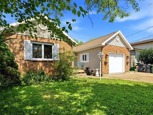 125 Appian Way, Dartmouth, NS - Outdoor