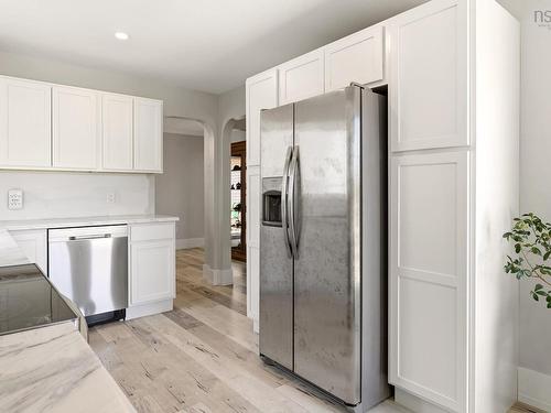 125 Appian Way, Dartmouth, NS - Indoor Photo Showing Kitchen