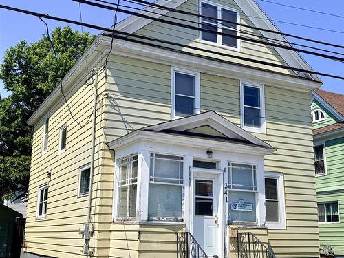 341 Townsend  Sydney, NS B1P 5G1