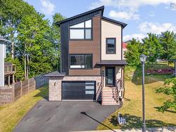 156 Lewis Drive Bedford, NS B4B 1C5
