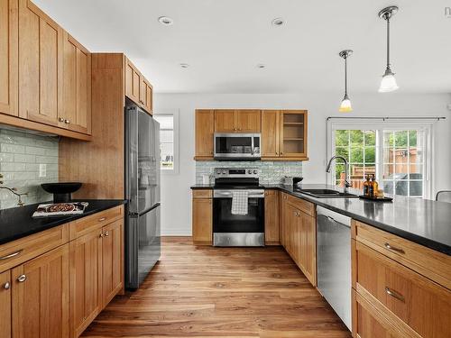 6705 Quinpool Road, Halifax, NS - Indoor Photo Showing Kitchen