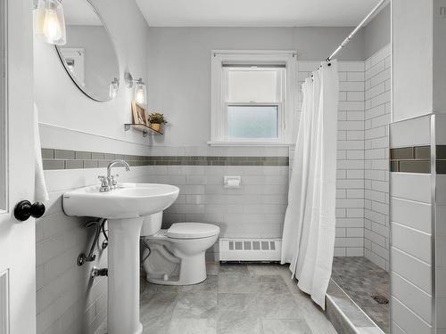 6705 Quinpool Road, Halifax, NS - Indoor Photo Showing Bathroom