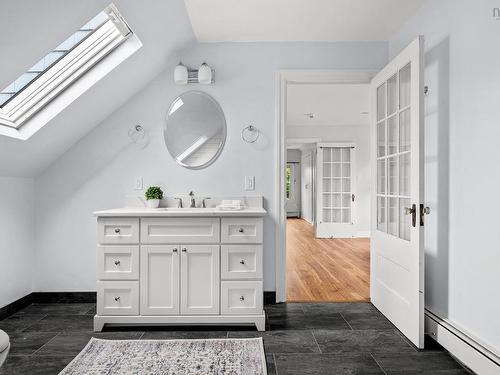 6705 Quinpool Road, Halifax, NS - Indoor Photo Showing Bathroom