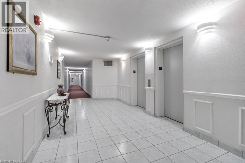9 Bonheur Court Unit# 506, Brantford, ON - Indoor Photo Showing Other Room