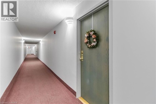 9 Bonheur Court Unit# 506, Brantford, ON - Indoor Photo Showing Other Room