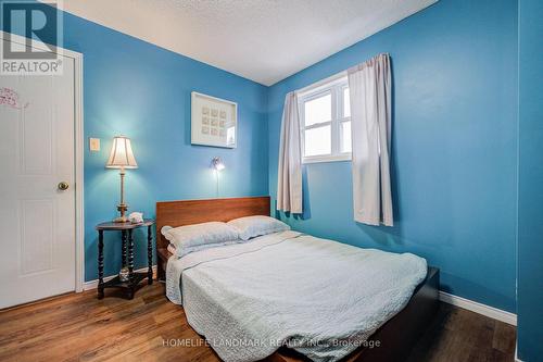 8 Closs Square, Aurora, ON - Indoor Photo Showing Bedroom