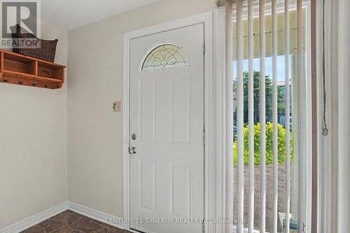 Front Entrance - 1078 Alenmede Crescent, Ottawa, ON - Indoor Photo Showing Other Room
