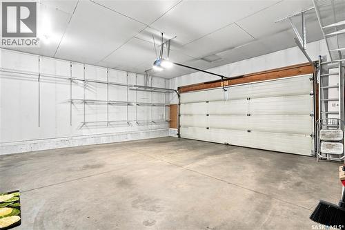 311 Lashyn Cove, Saskatoon, SK - Indoor Photo Showing Garage