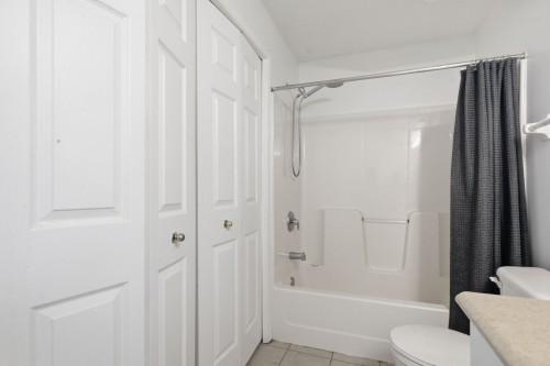 Bathroom - 2-161 Boul. Louise-Campagna, Gatineau (Hull), QC - Indoor Photo Showing Bathroom