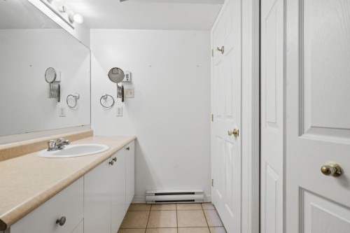 Bathroom - 2-161 Boul. Louise-Campagna, Gatineau (Hull), QC - Indoor Photo Showing Bathroom