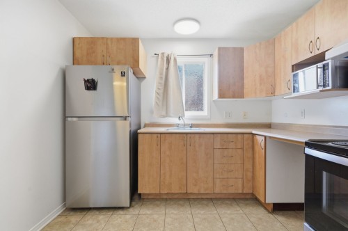 Kitchen - 2-161 Boul. Louise-Campagna, Gatineau (Hull), QC - Indoor Photo Showing Kitchen