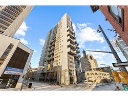 1806-380 PELISSIER Street  Windsor, ON N9A 6V7