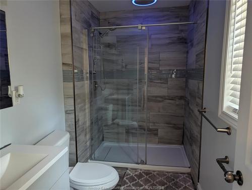 868 Elm, Windsor, ON 
