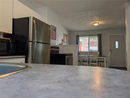 868 Elm, Windsor, ON 