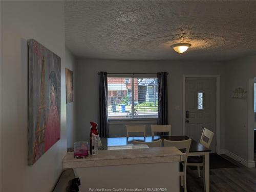 868 Elm, Windsor, ON 