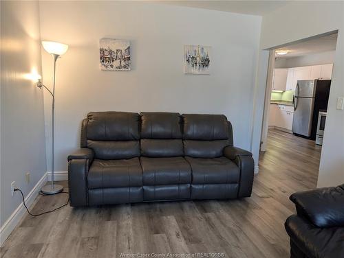 868 Elm, Windsor, ON 