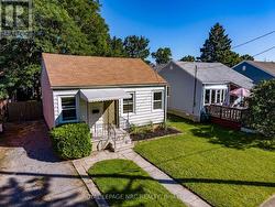 14 HILDA STREET St. Catharines (Western Hill), ON L2S 1Z8